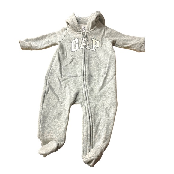 ✨GAP BABY ONE PIECE ✨ - Picture 2 of 7